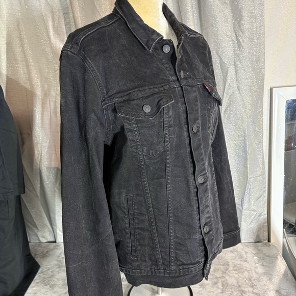 Vintage Levi’s Jean jacket for men size Large - Picture 11 of 16